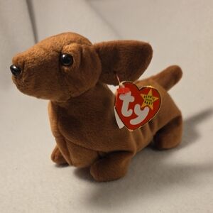 Vintage Ty Beanie Babies "Weenie" Brown Dachshund Plush Toy 1995 Tush Tag Error
